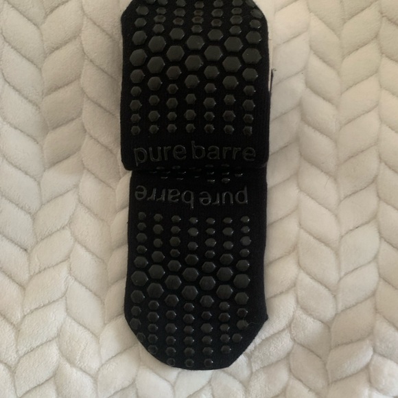 Pure Barre “Feeling Tucky” Black Grip Socks with Green Clover [Small] - Picture 4 of 4